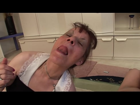 ❤️ Laba ayeeyo iyo hal awoowe ayaa leh saddex %so.porno-negrov.ru ❌❤