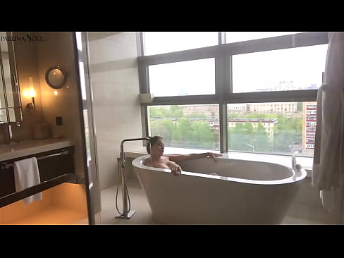 ❤️ Ilmo aad u qurux badan oo si xamaasad leh uga soo boodaya maxsiyadda musqusha dhexdeeda %so.porno-negrov.ru ❌❤